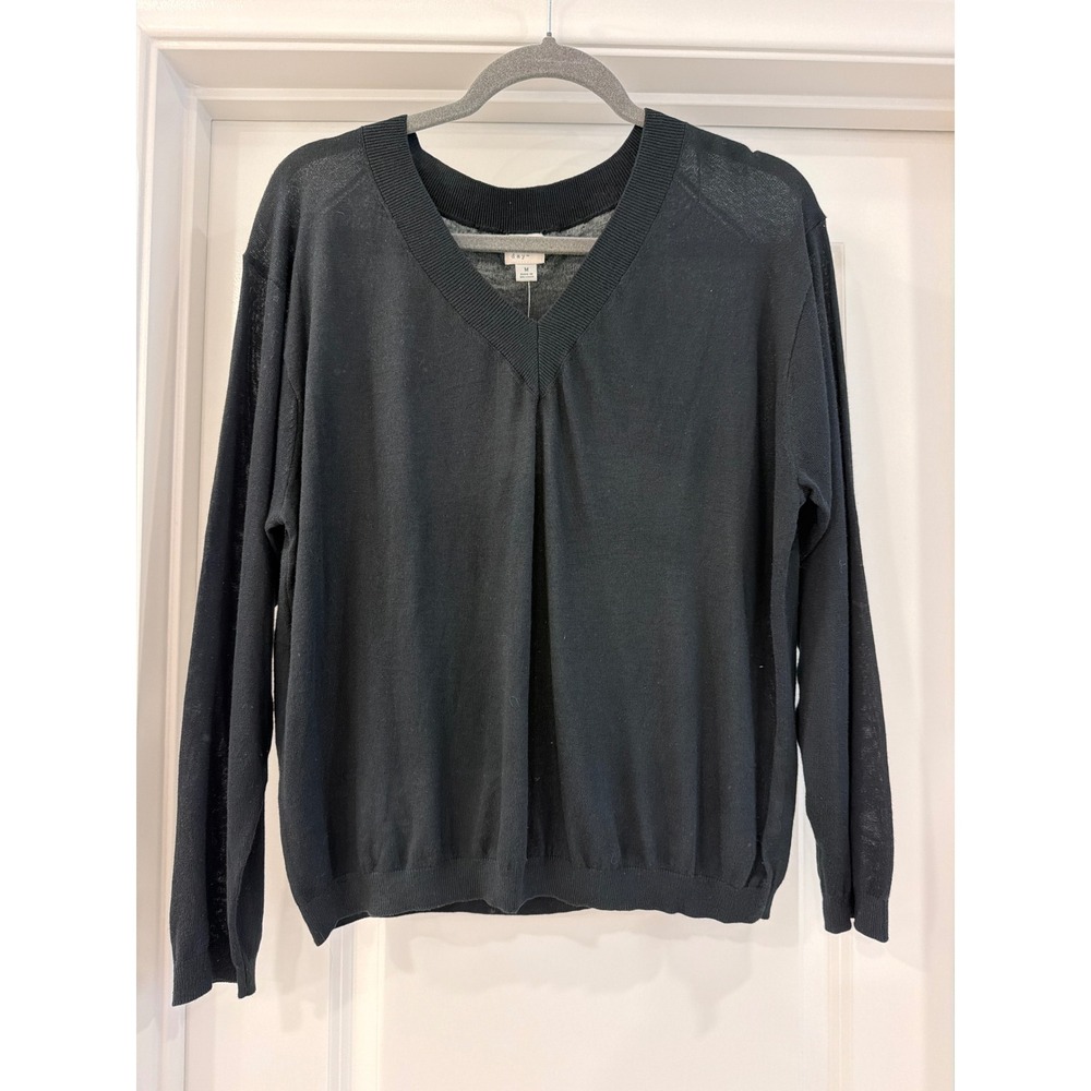 A New Day V-Neck Sweater Womens Medium Black Lightweight Viscose Blend NWT